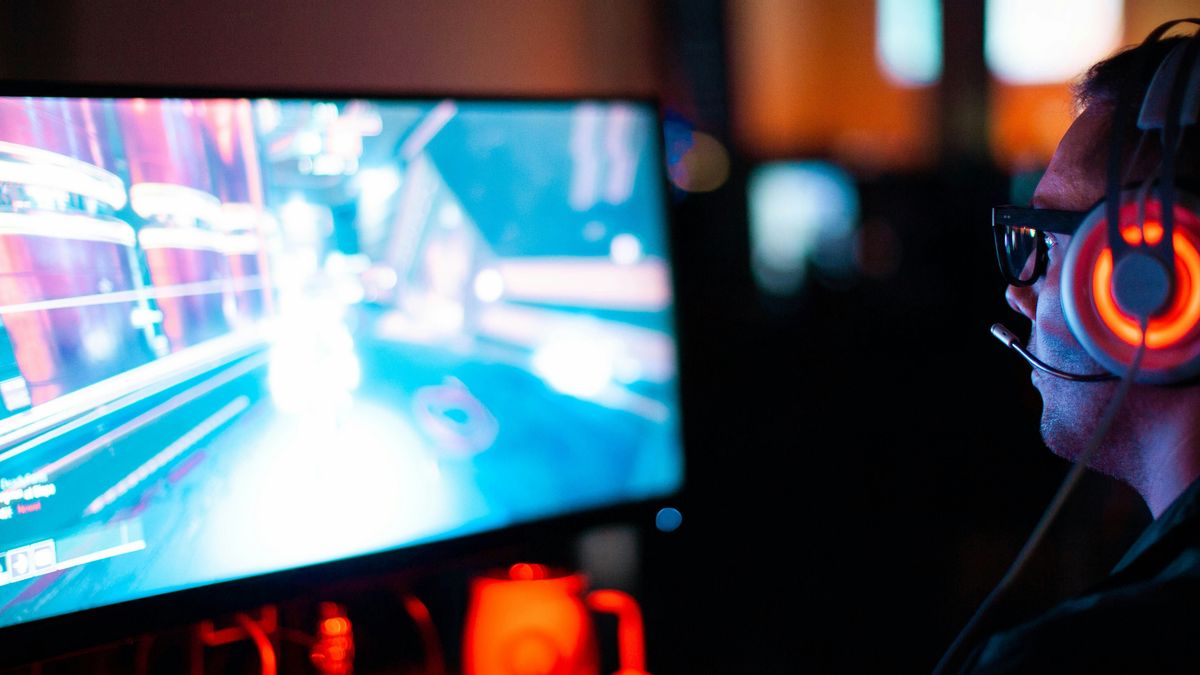 Kebijakan Pemerintah Terkait Teknologi dan Dampaknya bagi Industri